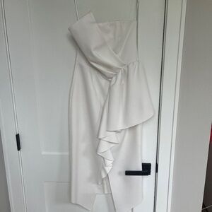 Elliatt Strapless White Dress